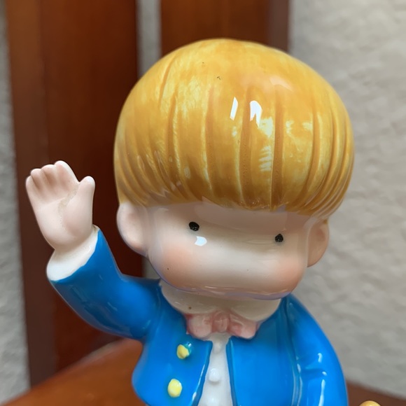 🔹1981 Joan Walsh Anglund Porcelain Figurine Teddy Bear Boy Statue Puppy - Picture 4 of 7